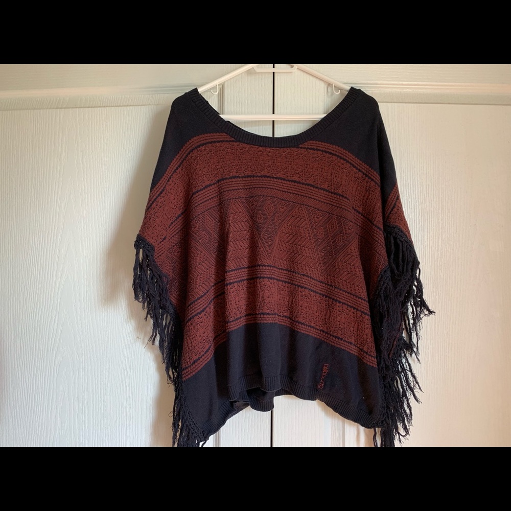 Boho billabong poncho